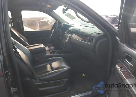 2012 GMC Yukon Denali z USA, uszkodzony, nr VIN 1GKS2EEF1CR136851